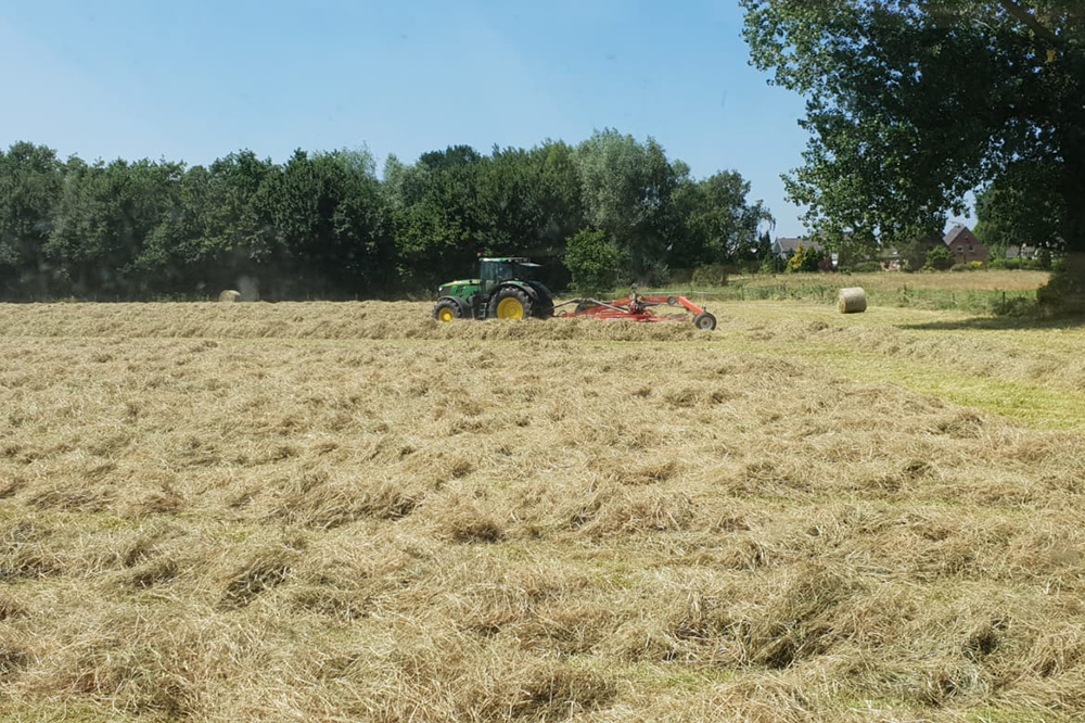 heu wenden landwirtschaft